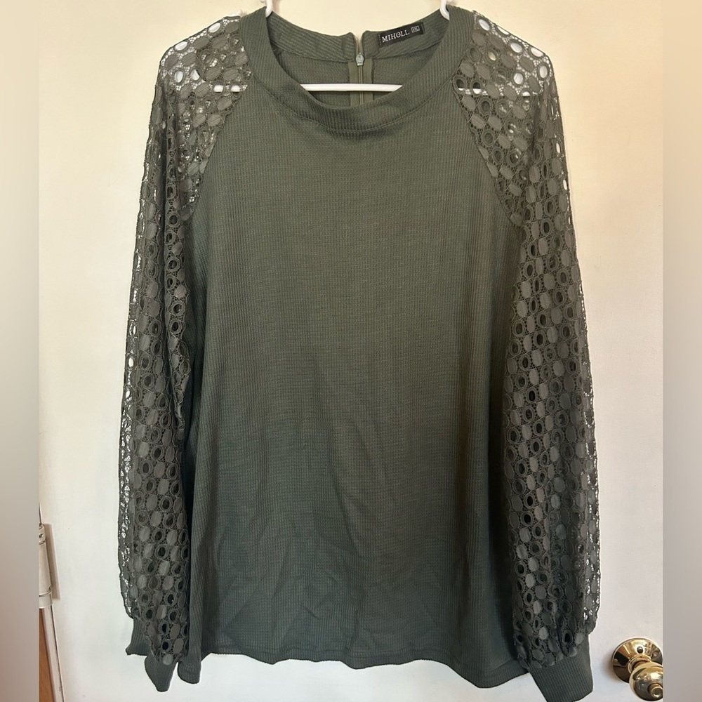 Miholl xxl olive drab waffle, knot blouse with lace balloons leaves